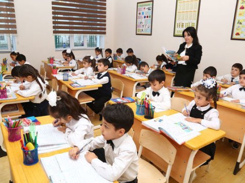 Bakı məktəblərində dərslər həftədə 3 dəfə tədris olunacaq, rayonlarda isə…