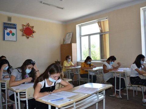 Narazı şagirdlərin yenidən qiymətləndirilməsi keçiriləcək - Şöbə müdiri