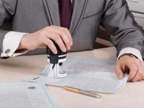 Sənədlərin notarial təsdiqinə görə rüsum 3 dəfə azaldılır