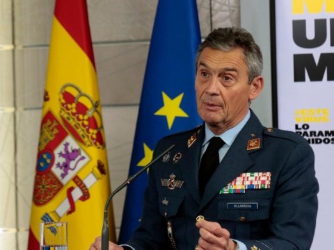 İspaniyanın Qərargah rəisi peyvənd qalmaqalına görə istefa verdi