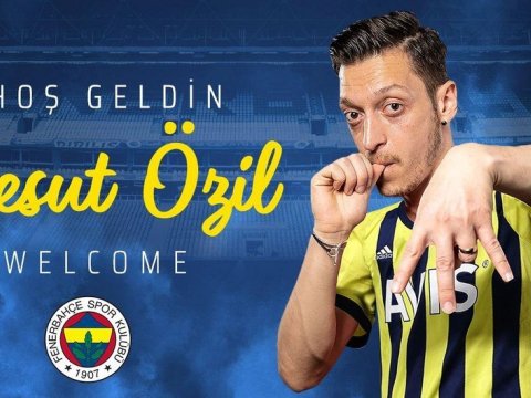 Məsut Özil rəsmən 