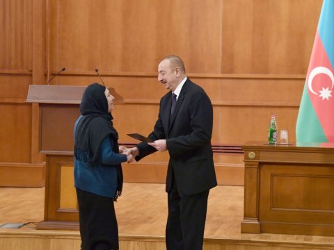 Şəhid ailələri və qazilər 5 ilə mənzillə təmin olunacaqlar - RƏSMİ