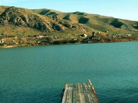 Su anbarında qanunsuz balıq ovlayanlar saxlanıldı