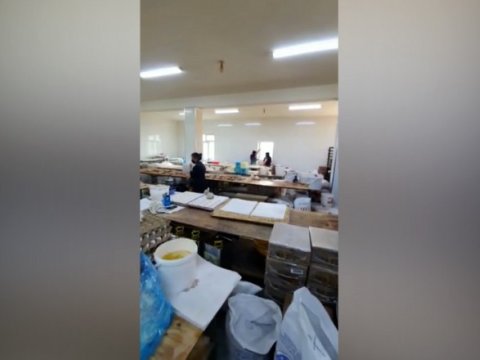 Bakıda qanunsuz işləyən şirniyyat sexi aşkarlandı - FOTO