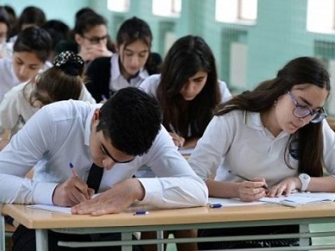 Şagirdlər imtahana stress kimi baxırlar - Təhsil Nazirliyi