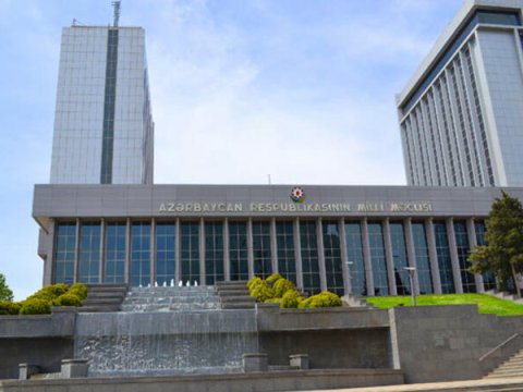 Milli Məclisin İntizam komissiyası TOPLAŞDI