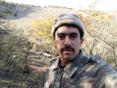 Bizim əsgər: Şəhidin anası Xankəndidə yaşamaq, atası Azərbaycan vətəndaşlığı almaq İSTƏYİR - FOTOLAR