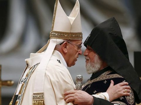 Erməni katolikosu Azərbaycandan Roma Papasına ŞİKAYƏT EDƏCƏK