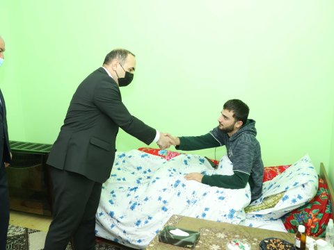 Deputat şəhid ailələri və qazilərlə görüşdü - FOTOLAR
