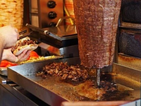 Karantini pozan dönərxana aşkalandı