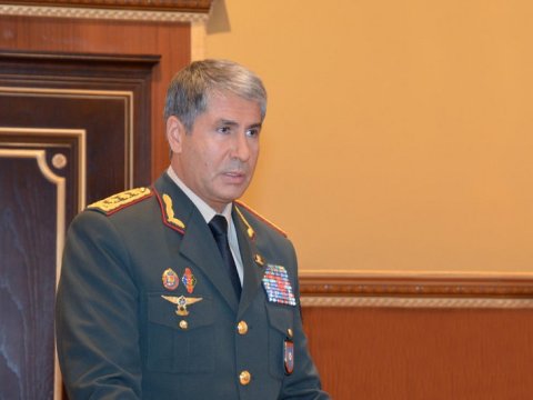 Vilayət Eyvazov bölmə rəisini İŞDƏN ÇIXARDI