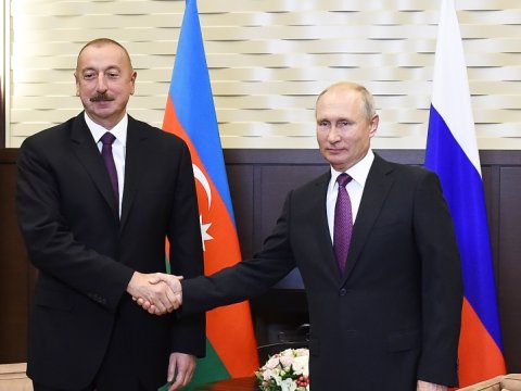 İlham Əliyev Putinə zəng etdi