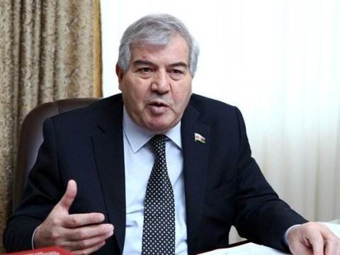 Deputat türkdilli dövlətlər arasında ünsiyyət dilinin olmasını təklif etdi