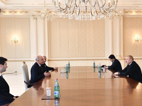 İlham Əliyev Mevlüt Karakayanı qəbul edib