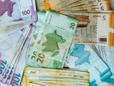 Azərbaycanda pul bazası artıb