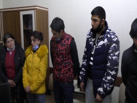 Bakıda ana, oğlu və qohumu oğurluğa görə saxlanıldı