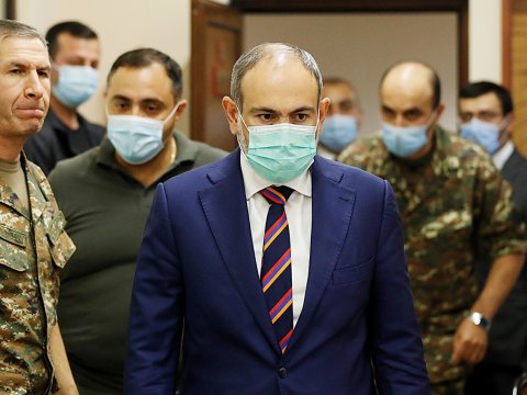 Paşinyan Baş Qərargah rəisi ilə MÜBAHİSƏ ETDİ