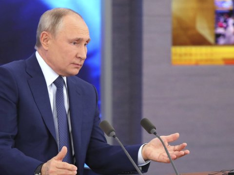 Putin sosial şəbəkələri PİSLƏDİ