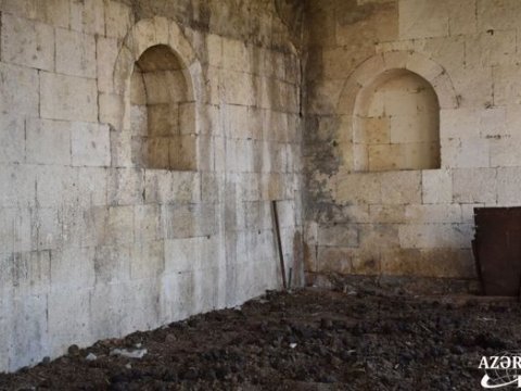 Pənahəli xanın sarayı erməni vandalizminə məruz qalıb - FOTO