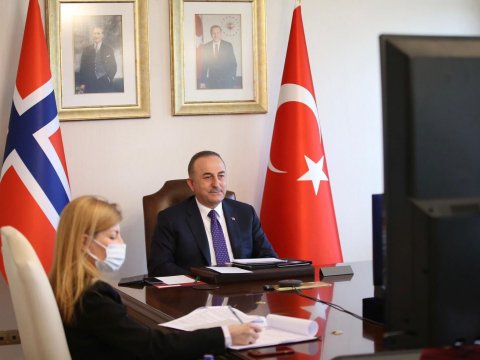 Çavuşoğlu norveçli həmkarı ilə Qarabağı müzakirə etdi