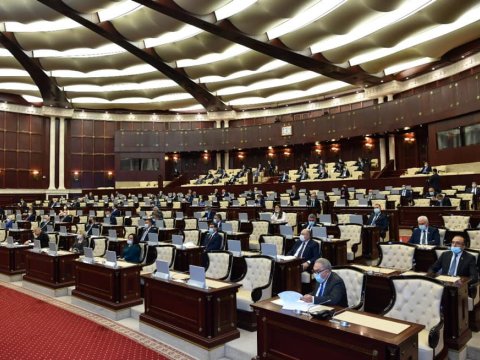 Deputatlar Qarabağa gedir  