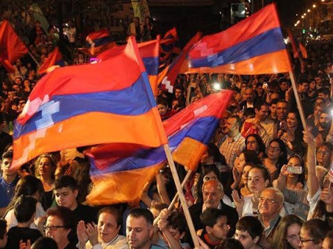 Ermənistanı 3 gündə 3900 nəfər tərk edib