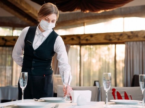 Dövlət agentliyi 6 ictimai iaşə müəssisəsində nöqsan aşkarladı