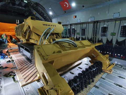 Türkiyədən Azərbaycana yeni mühəndis texnikası gətirildi - VİDEO