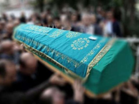 Əsgər anasının cənazəsi vətənə gətirilir