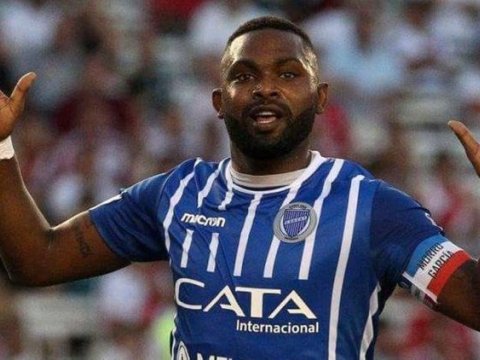 Argentinalı bombardir futbolçu evində ölü tapıldı