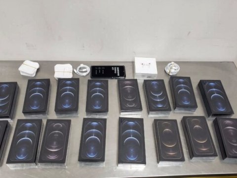 Gömrükçülər mobil telefonların qanunsuz gətirilməsinin qarşısını aldı