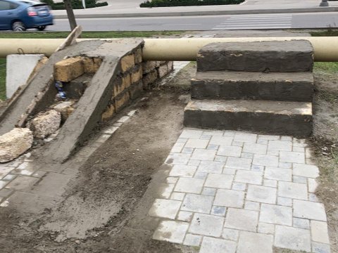 Piyadaların hərəkətinə mane olan qaz xətti köçürüldü - FOTO
