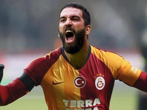 Arda Turan cəzalandırıldı