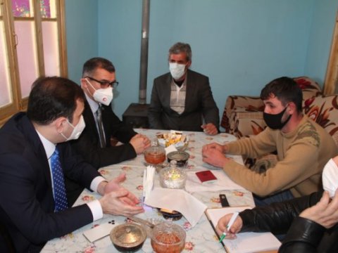 Novruzəli Aslanov Vətən müharibəsinin qəhrəmanları ilə görüş keçirdi - FOTOLAR