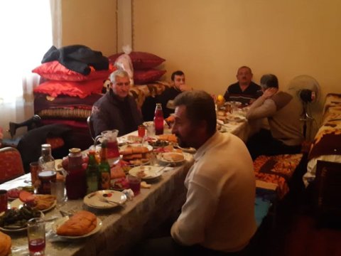 Oğluna toy edən ata cərimələndi