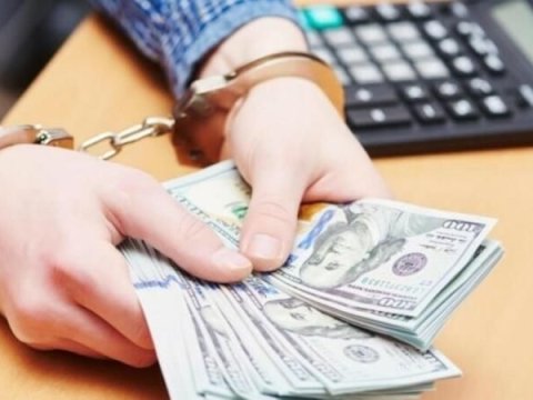 Reyestr Xidmətinin vəzifəli şəxsi həbs edildi