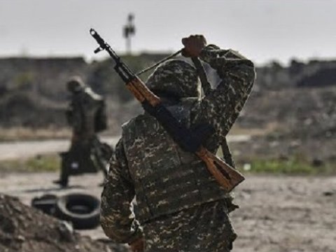 Ermənistanda tabor komandiri fərarilik etdi