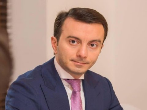 Milli Məclisin mətbuat xidmətinin rəhbəri işdən çıxarıldı