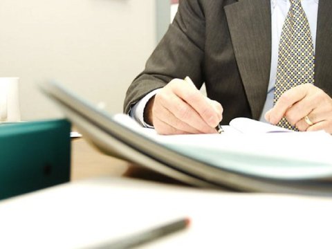 Bu şəxslərə dövlət qulluqçusu statusu VERİLİR