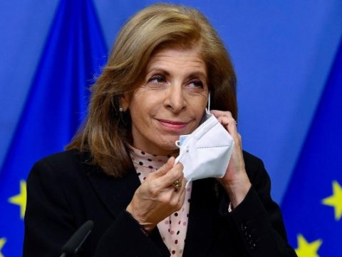 “Sərhədlərin bağlanması virusun qarşısını almır” - Avropa komissarı