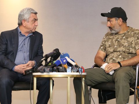 Sarkisyan Paşinyanın onun “layihəsi” olduğu barədə ittihamlara CAVAB VERİB