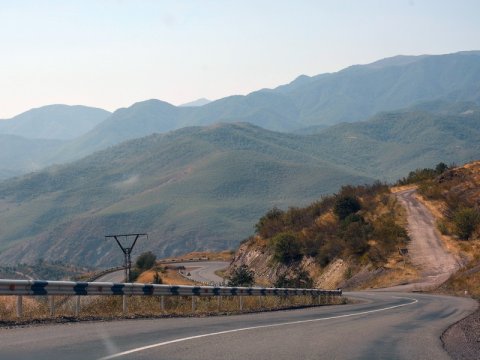 Zəngəzurdan keçən 21 kilometrlik yol Azərbaycana veriləcək – DETALLAR