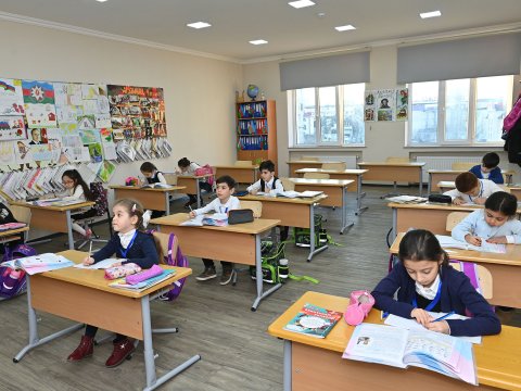 Şagirdlərin yerdəyişməsinə start verilir