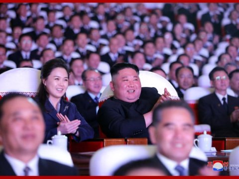 Kim Çen Inın xanımı 1 il sonra üzə çıxdı – FOTO