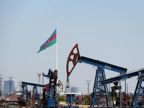 Azərbaycan nefti ucuzlaşdı