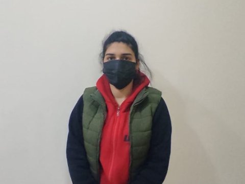 Evdən qızıl oğurlayan qadın saxlanıldı