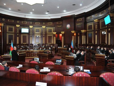 Ali Məhkəməyə daxil olmuş işlərin sayı 29,9  faiz azalıb - PLENUM