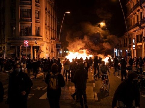 İspaniyadakı iğtişaşlarda 34 nəfər saxlanıldı