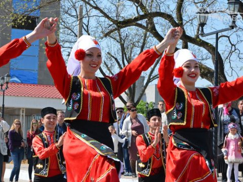 Qaqauz dili üçün böyük təhlükə - yox ola bilər