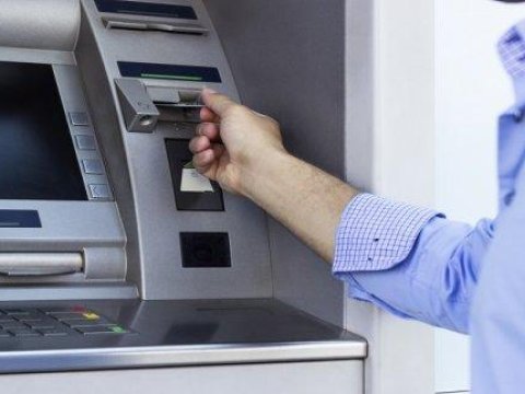 Bank kartından oğurluq edən şəxs saxlanıldı